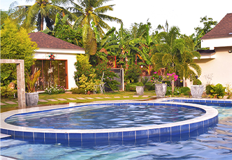 Garden plunge pool